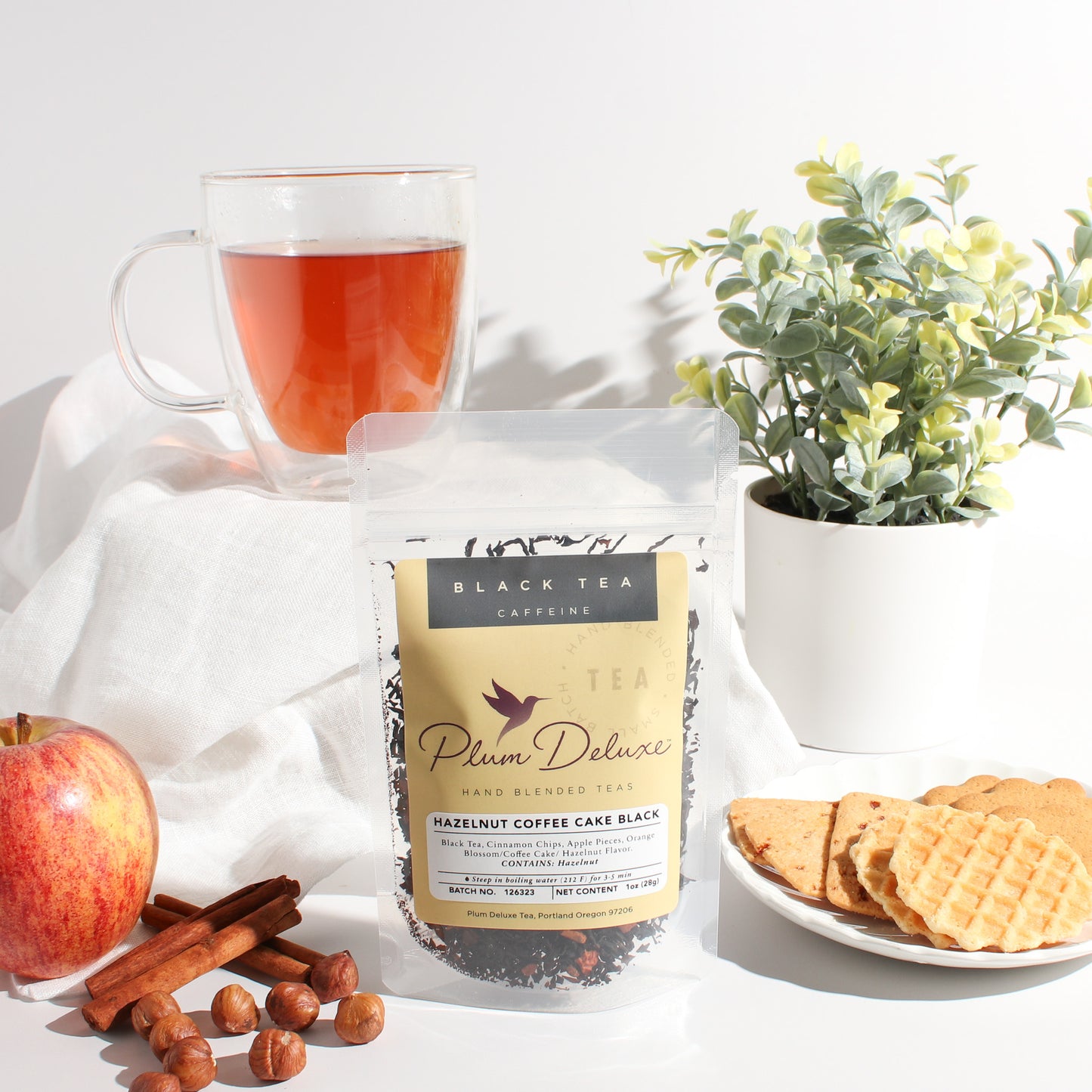 Hazelnut Coffee Cake Black Tea (Hazelnut / Apple / Cinnamon)